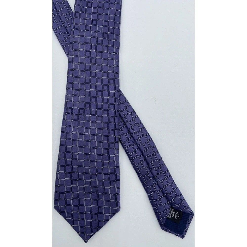 ERMENEGILDO ZEGNA Men's Tie 100% Silk ITALY Luxury Chainlink Purple White 63